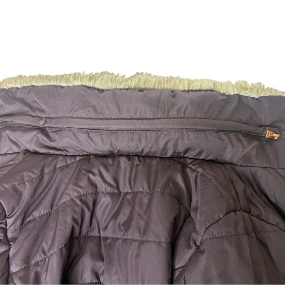 Aeropostale Womens XS Plum Puffer Jacket Hidden Hood Pockets Faux Fur Trim - Picture 4 of 10